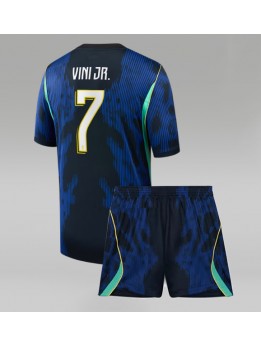 Otroški Nogometna dresi replika Brazilija Vinicius Junior #7 Gostujoči SP 2026 Kratek rokav (+ hlače)